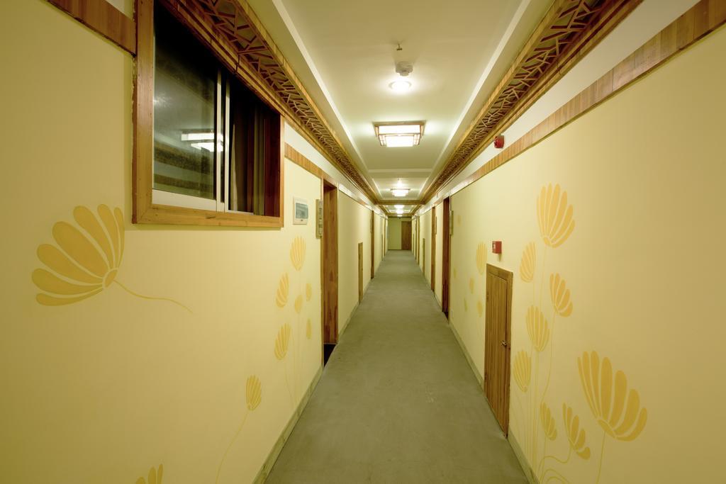 Chaqiyu Zhangjiajie 1982 Chujian International Youth Hostel מראה חיצוני תמונה