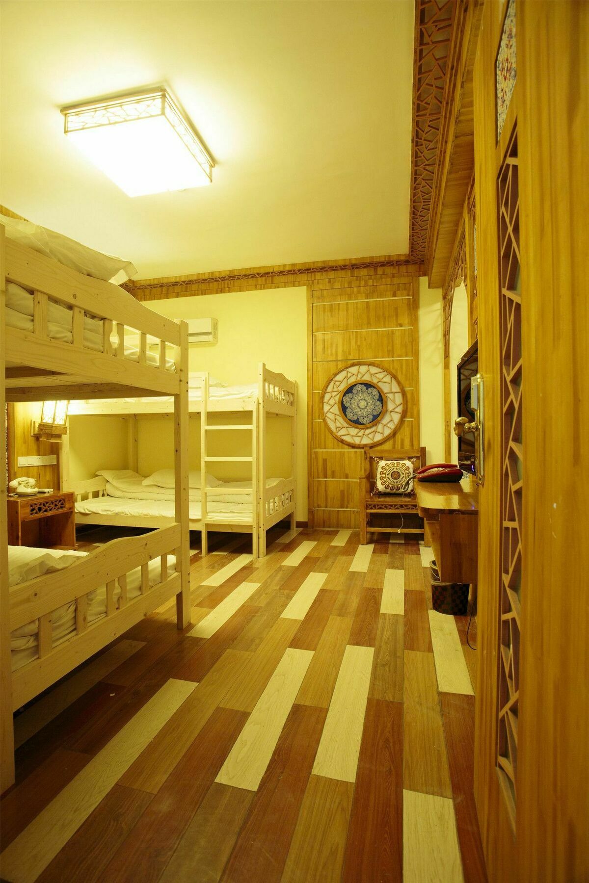 Chaqiyu Zhangjiajie 1982 Chujian International Youth Hostel מראה חיצוני תמונה