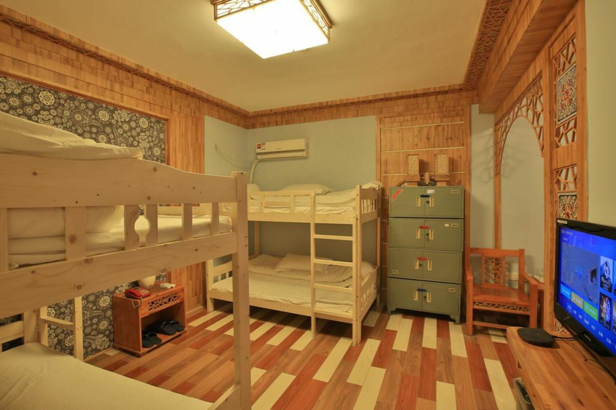 Chaqiyu Zhangjiajie 1982 Chujian International Youth Hostel מראה חיצוני תמונה